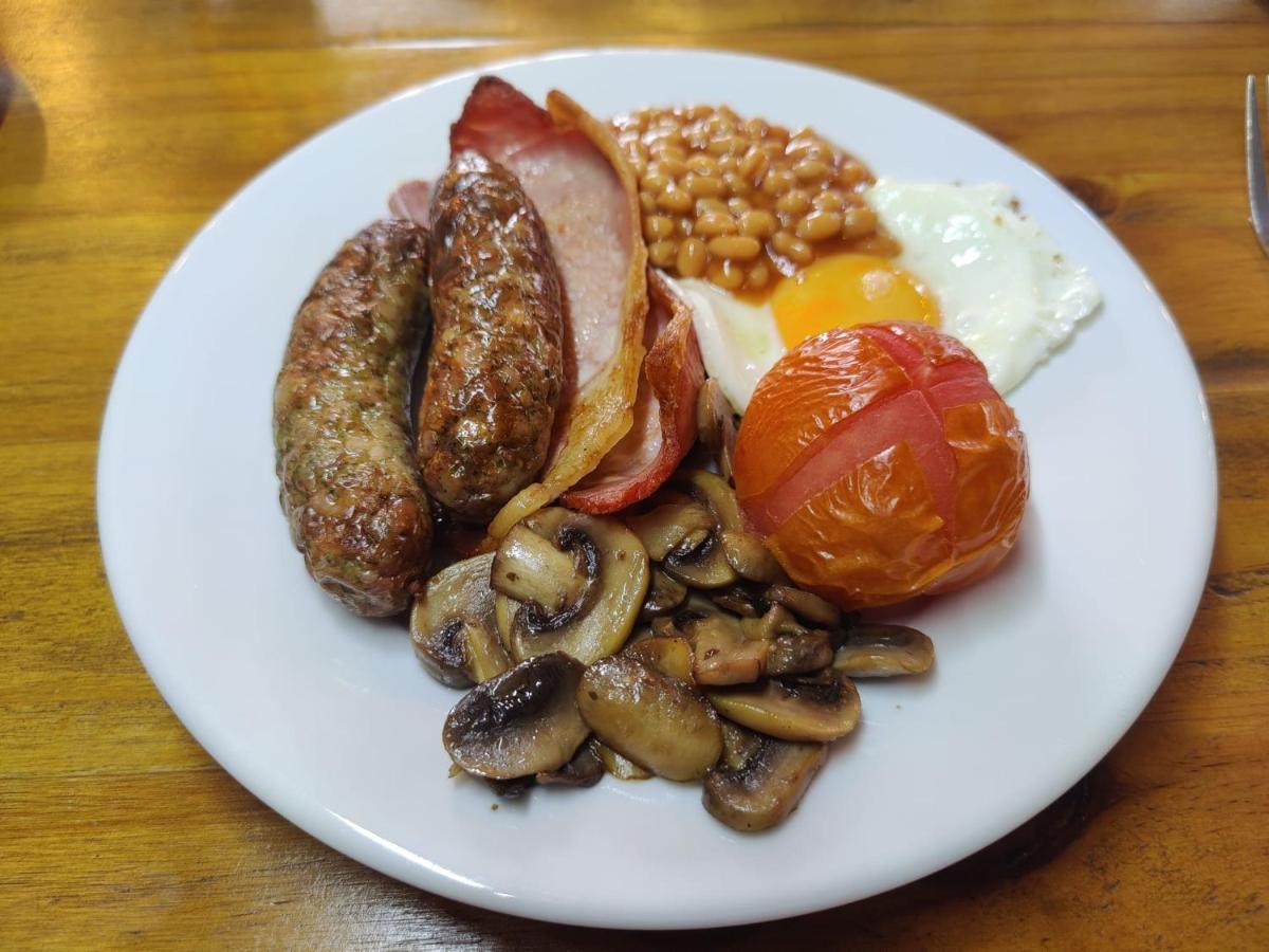צ'יצ'סטר Woolpack Inn מראה חיצוני תמונה